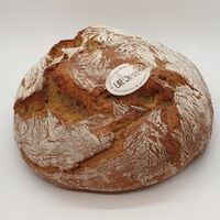 Ein dunkles Brot mit UrDinkelmehl vom Stockengut in Kilchberg. Durch das Reifen des Teiges während 24 Stunden im Eichenfass entwickelt es ein unvergleichliches Aroma.