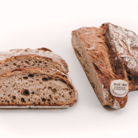 Unser MAX-Brot, hergestellt aus einem Weizen-Roggenteig, welcher eine 24-stündige Triebführung hat und für maximalen Brot-Genuss steht.